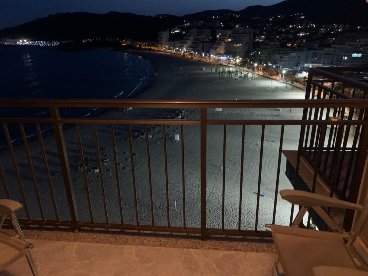 Apartamento en primerísima línea de playa con espectaculares vistas Netflix, Prime y Disney Oropesa del Mar Exterior foto